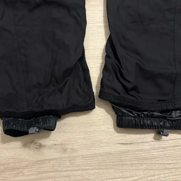 Nike ACG Black Snow Pants - Picture 5 of 6